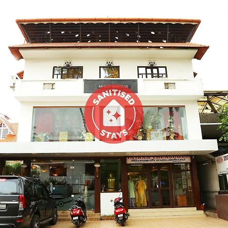 Capital O 37763 Bright Heritage Kochi Esterno foto