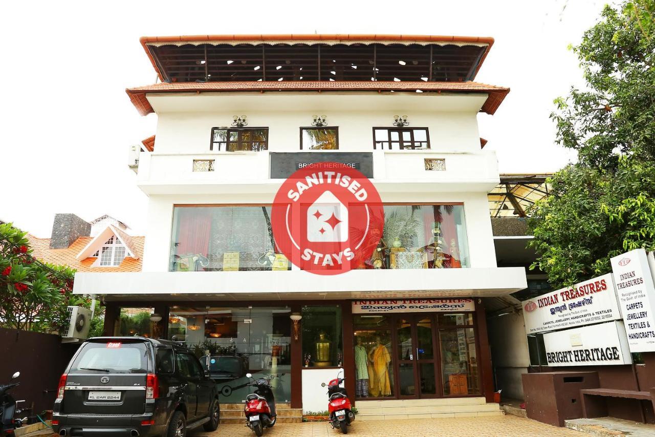 Capital O 37763 Bright Heritage Kochi Esterno foto