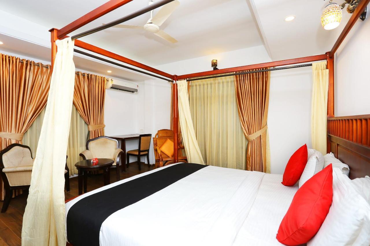 Capital O 37763 Bright Heritage Kochi Esterno foto